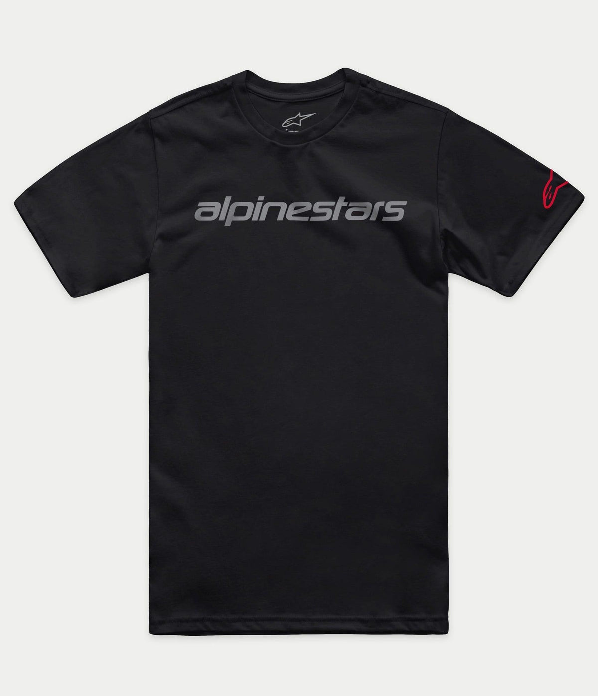 T-shirt Alpinestars Linear Wordmark 2.0 CSF, t-shirt de manga curta, preta, palavra-marca cinzenta na frente e logótipo Ageless vermelho na manga, vestuário desportivo casual