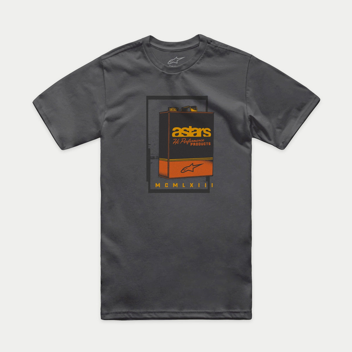 Alpinestars Galun CSF Tee, T-shirt de manga curta, cinzento escuro, arte vintage de lata de gasolina na frente com branding Astars e algarismos romanos MCMLXIII, streetwear casual de motorsport