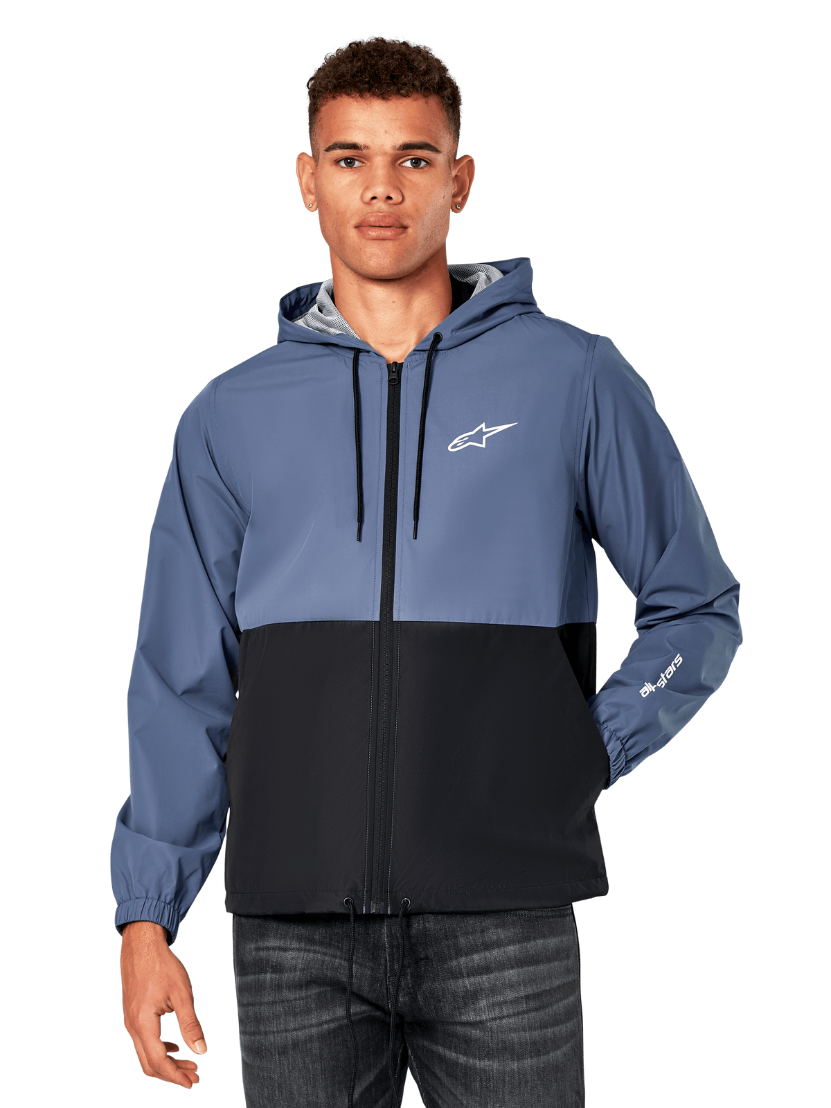Alpinestars Speeder Windbreaker Jacket, casaco corta-vento casual com capuz, design com blocos de cor em azul ardósia e preto, logótipo Astar branco no peito e marca na manga, fecho de correr frontal, capuz com cordões e forro de malha leve