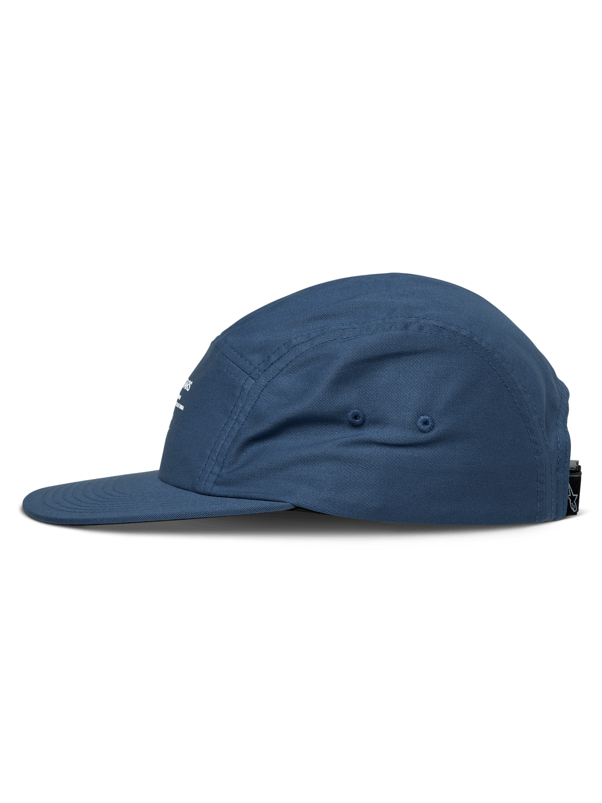Boné Alpinestars Peasy, boné jockey de 5 painéis, azul, vista de perfil lateral, pala plana, coroa não estruturada, tecido de sarja, acessório casual inspirado no desporto motorizado