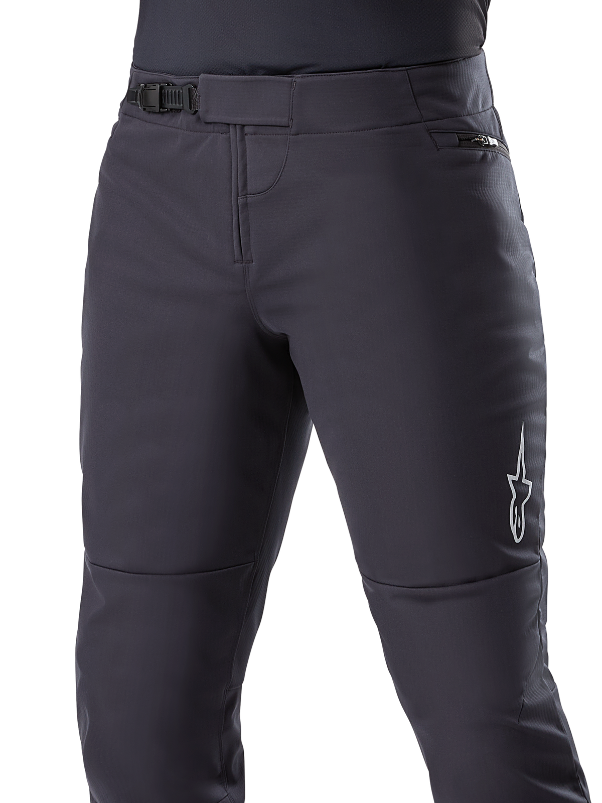 Calças Térmicas Alpinestars A-Dura, calças de MTB pretas, com fecho de catraca seguro na cintura e bolso na anca com fecho, logótipo de estrela branco na lateral, formato pré-curvado para maior conforto e material térmico durável para ciclismo em climas frios