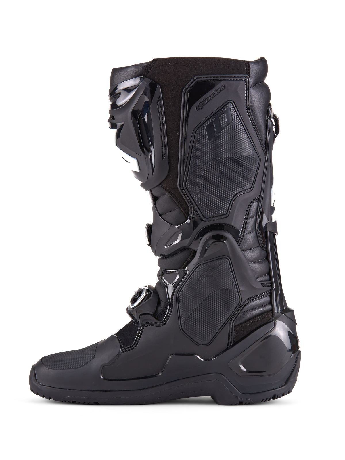 Botas Alpinestars Tech 10 Enduro, totalmente pretas, vista de perfil lateral de bota de motocross de alta performance, com painéis protetores em TPU duráveis, sistema de fecho triplo de fivelas e controlo de flexão avançado para corridas off-road