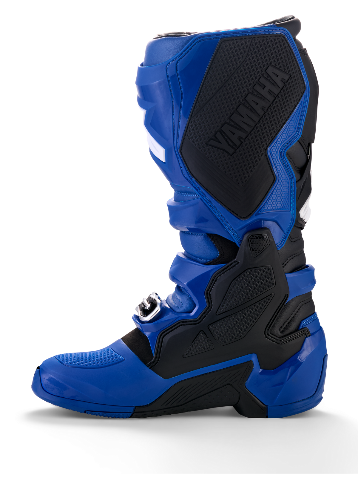 Botas Alpinestars Yamaha Tech 7, botas de motocross, azuis e pretas, com um logótipo Yamaha preto de grandes dimensões no painel medial interno, proteção em TPU e sola robusta para performance off-road