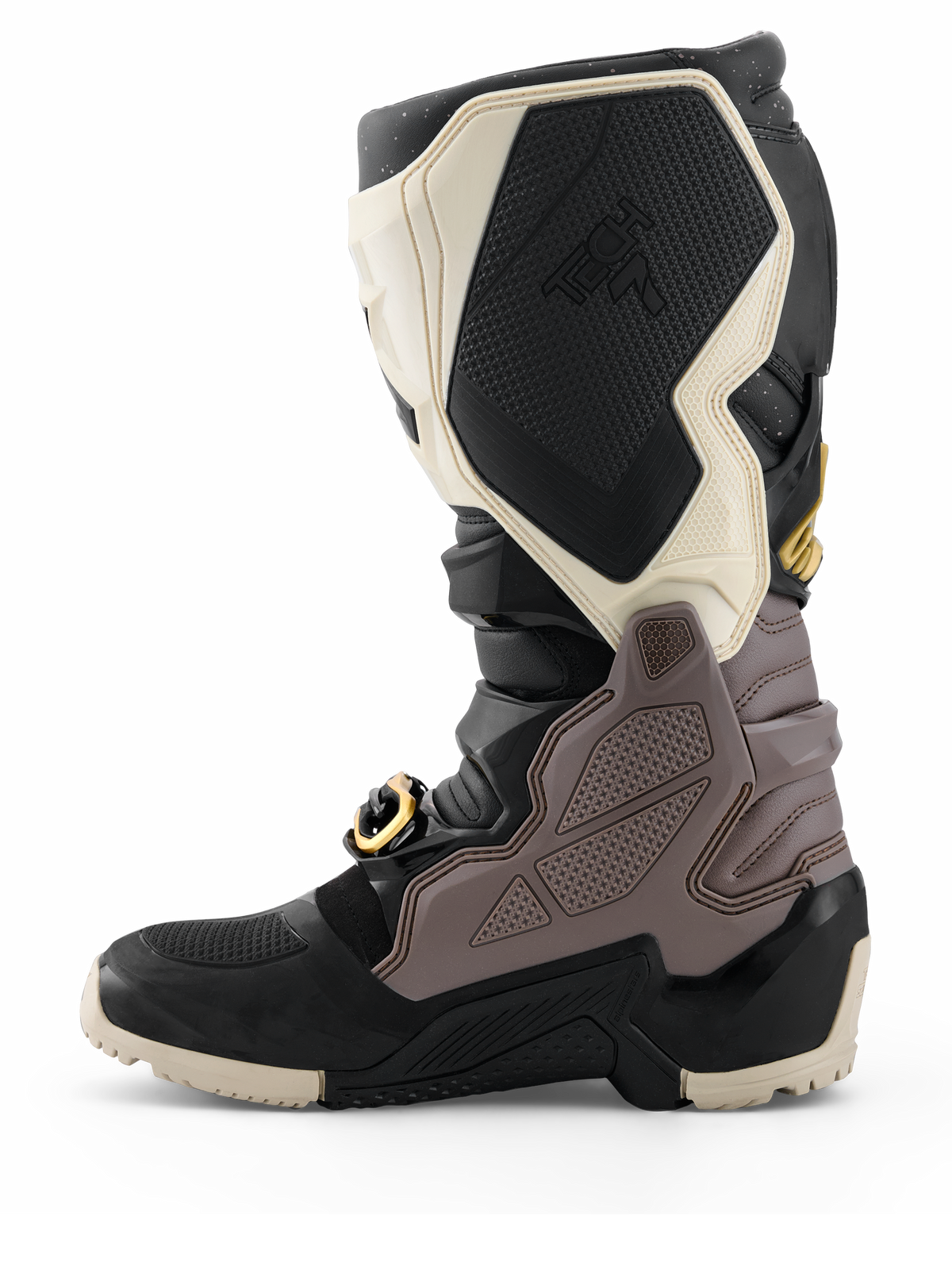 Botas Alpinestars 2026 Tech 7 Enduro Drystar®, botas de motocross, pretas, cinzento escuro e dourado, vista lateral de perfil destacando os painéis de TPU duráveis, a fivela com pormenores dourados e a sola enduro robusta para condução fora de estrada