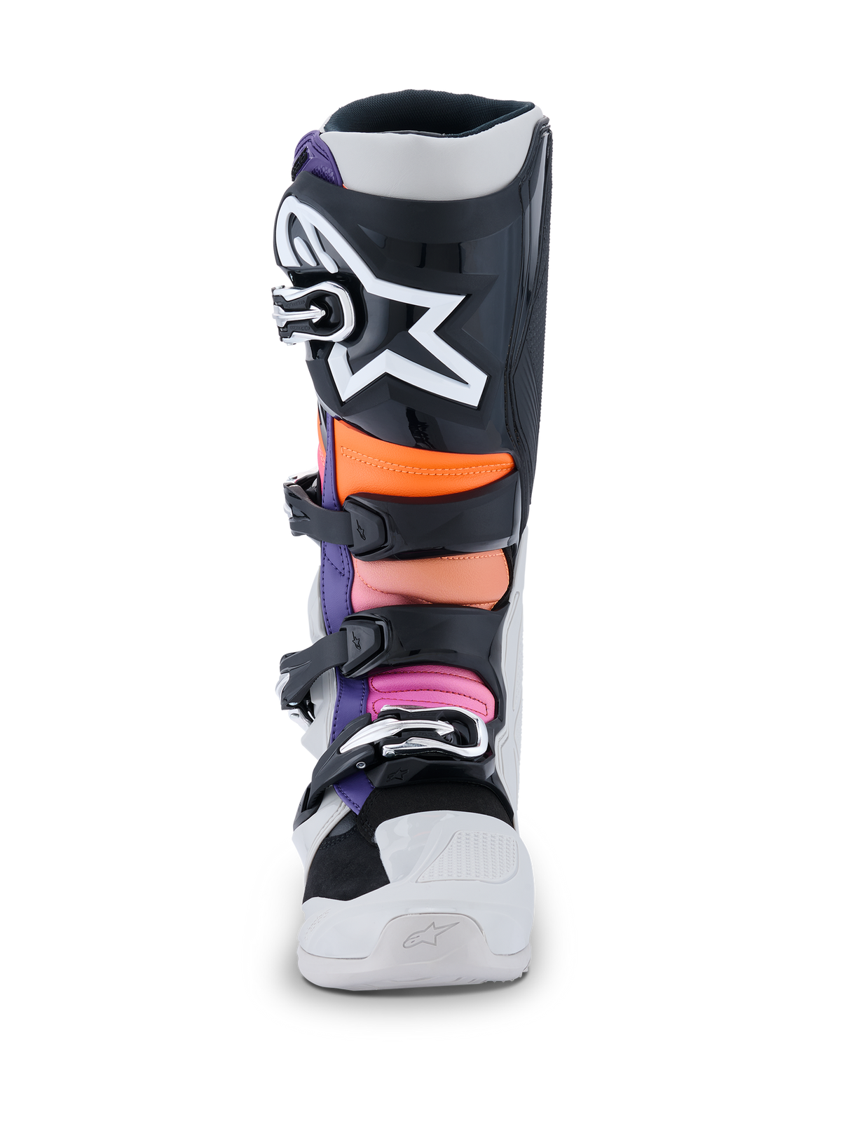 Botas Alpinestars Tech 7, botas de motocross, pretas, cinzento claro, laranja fluo e magenta, vista frontal com placa de canela preta e o grande logótipo de estrela Alpinestars a branco, zonas acolchoadas multicoloridas em laranja e rosa, estrutura branca durável com fivelas pretas