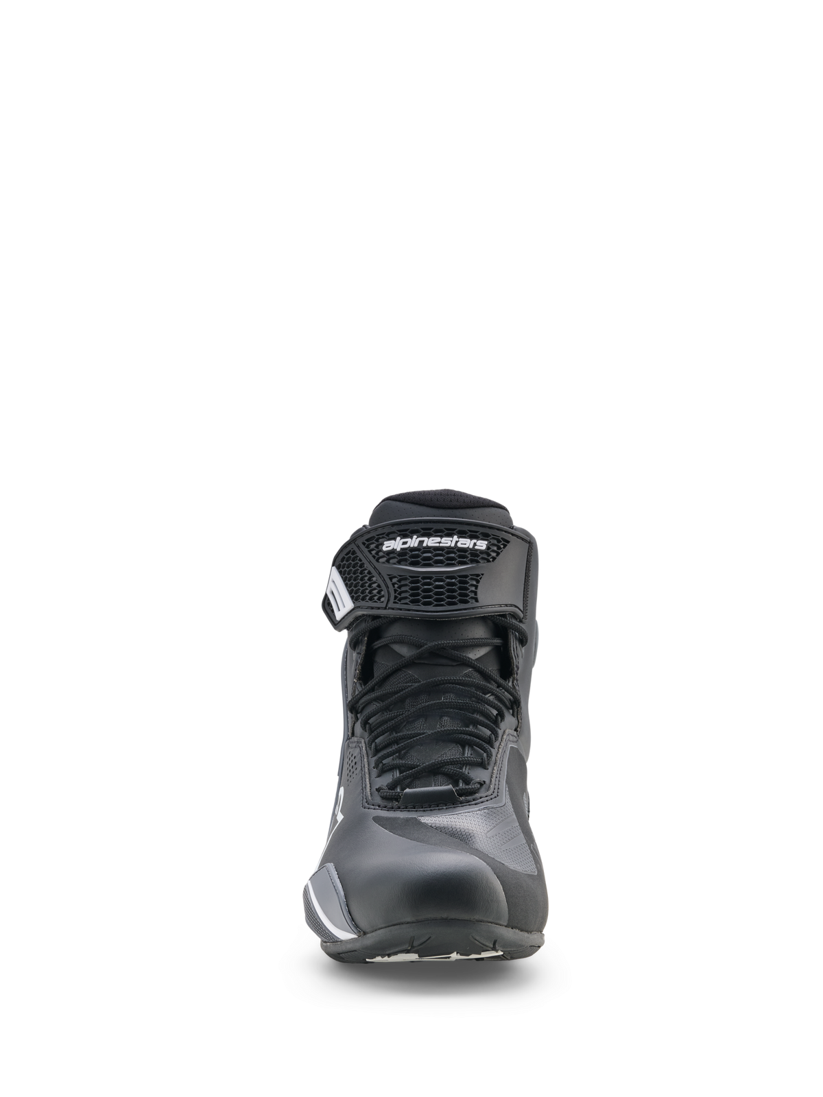 Sapatos Alpinestars Faster-4 Drystar®, sapatos de motociclismo, em preto, cinzento cool e branco, vista frontal com fecho de atacadores e tira de velcro no tornozelo, perfil desportivo de cano baixo para condução em estrada