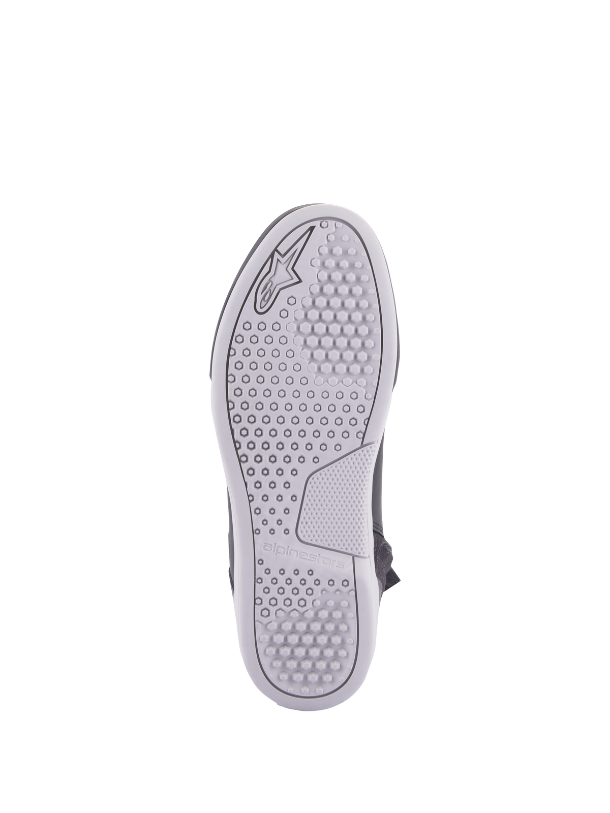 Sapatos Alpinestars Chrome Drystar®, sapatos urbanos, vista da sola, sola de borracha cinzento claro com padrões de aderência hexagonais e circulares, logótipo e nome da marca Alpinestars em relevo