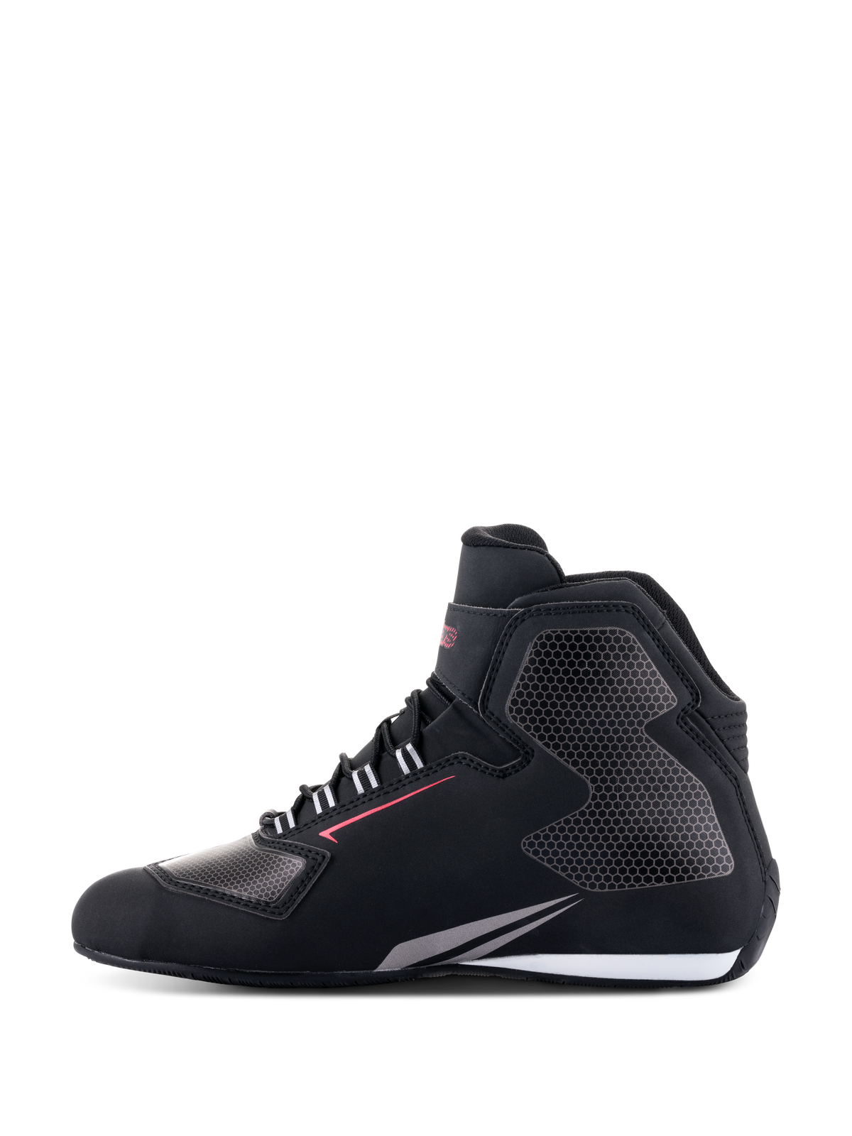 Sapatos Impermeáveis Alpinestars Sektor, sapatos de motociclismo, preto, branco e cinzento, vista de perfil lateral, chassi em microfibra leve com painéis cinzentos com padrão de favo de mel, linha de destaque vermelha e detalhe da sola branco, equipamento impermeável para condução em estrada