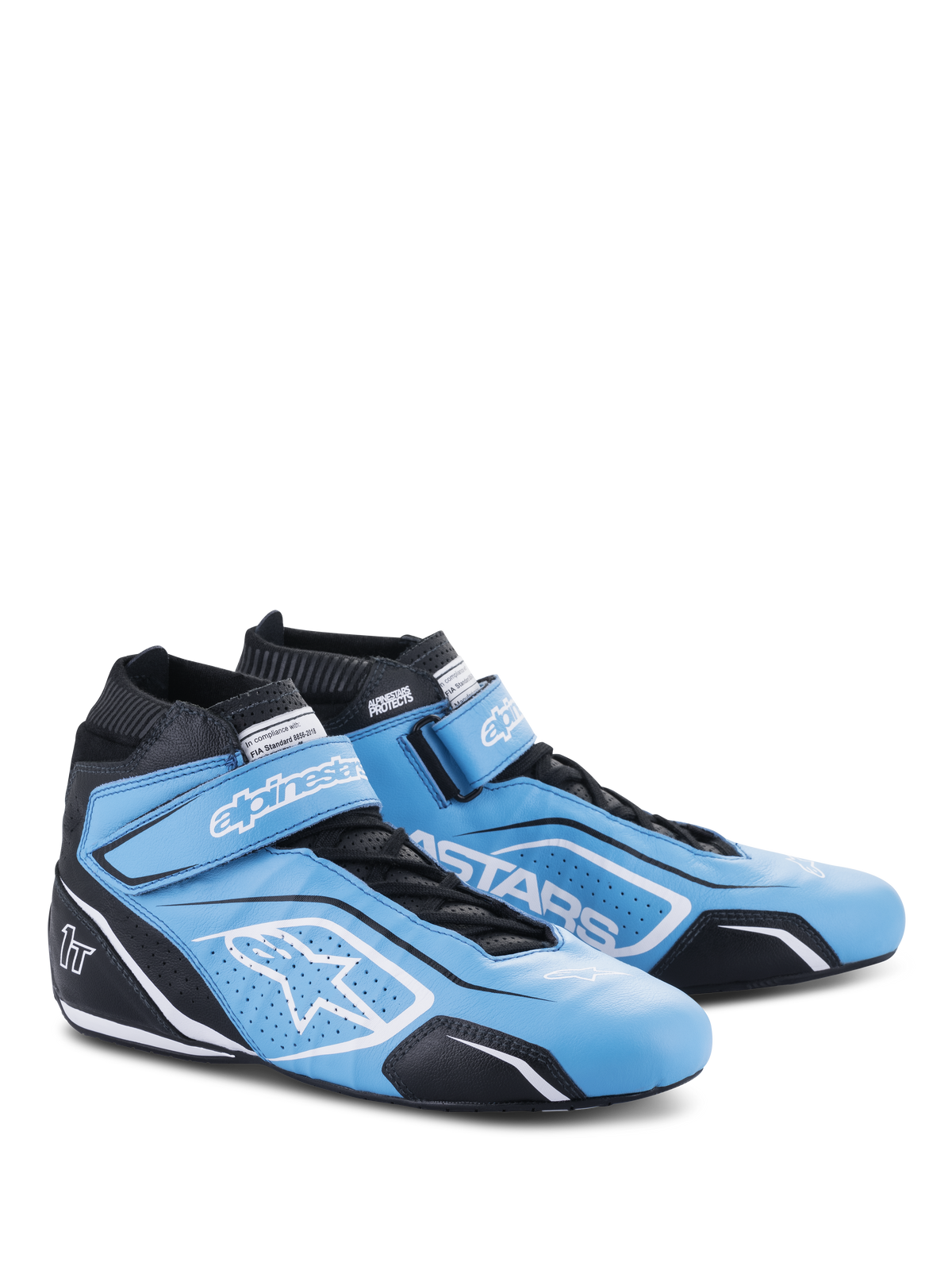 Alpinestars Tech-1 T V3 Shoes FIA, sapatos para automobilismo, azul claro, preto e branco, construção em pele de bovino com tira de gancho e laço e fecho de atacadores, com logótipo Alpinestars e estrela branca, calçado profissional para desportos motorizados