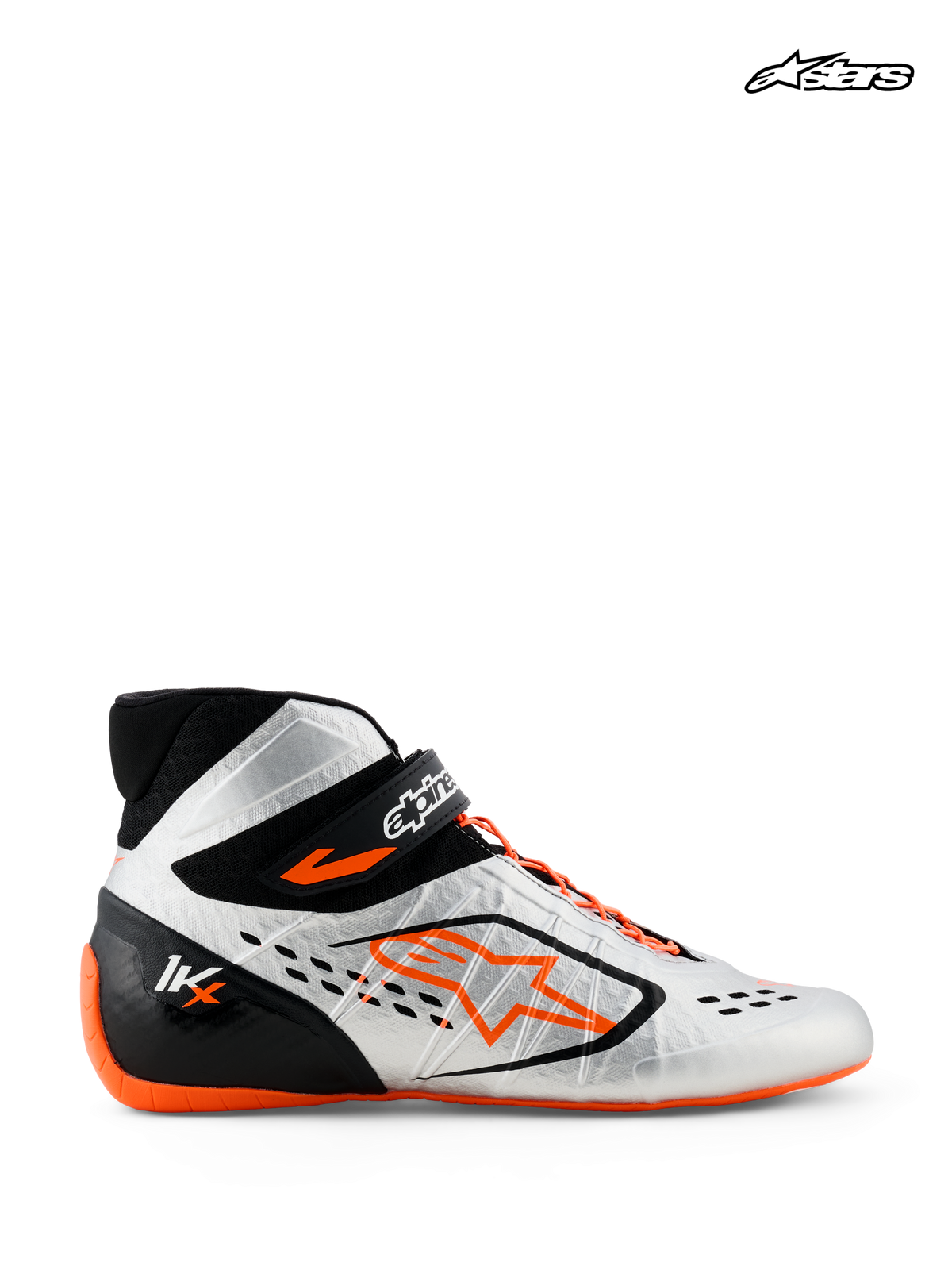 Alpinestars Sapatos Tech-1 KX V3 - FIA, sapatos de karting, preto, prateado e laranja, vista de perfil lateral a mostrar construção leve termo-soldada, atacadores assimétricos e pormenores de homologação FIA