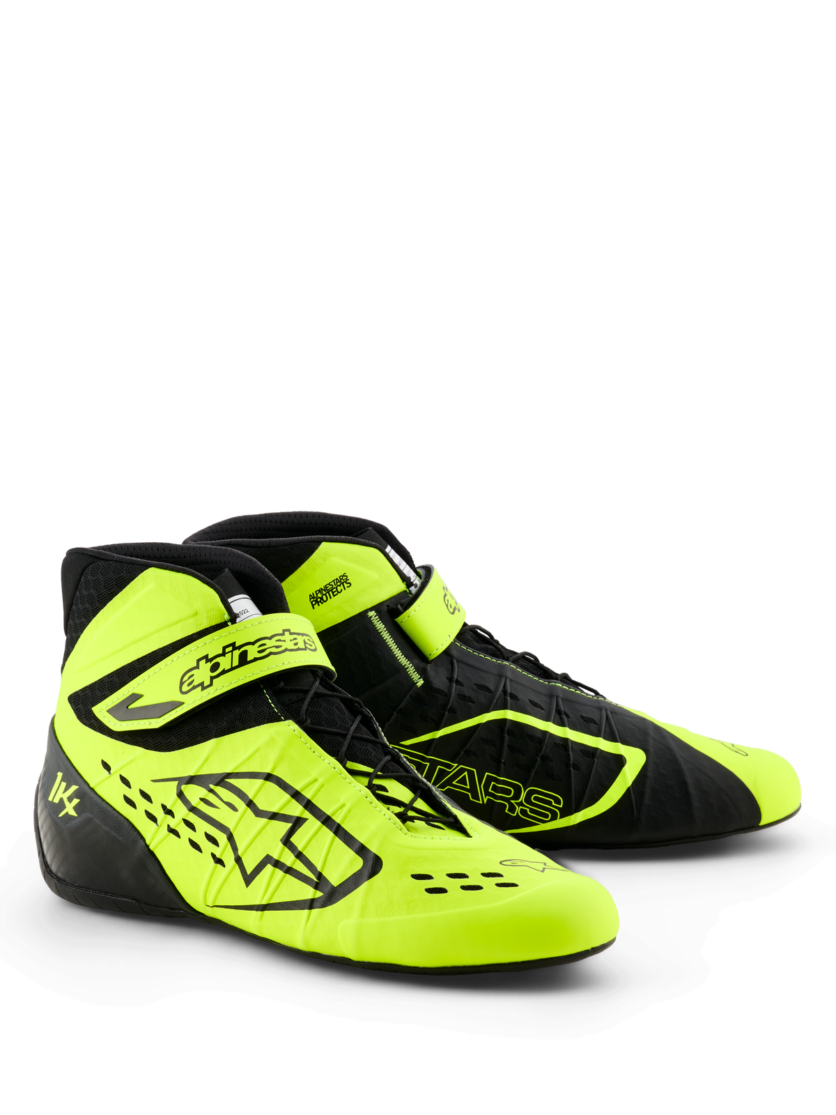 Alpinestars Tech-1 KX V3 Karting Shoes, pretos e amarelo flúor, perfil de desempenho elegante, atacadores assimétricos com tira ajustável no tornozelo, perfurações cortadas a laser para respirabilidade, construção termo-soldada leve, calçado de desporto motorizado com certificação FIA 8877-2022