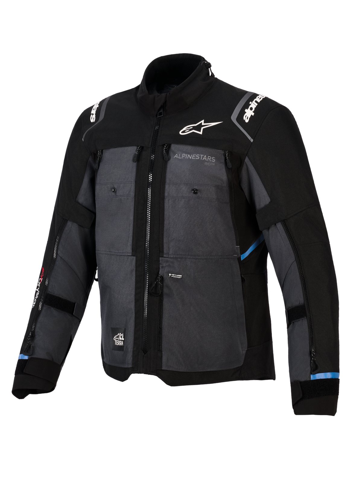 Alpinestars Cusco Drystar® Jacket, casaco de aventura e turismo, preto e cinzento escuro, com painéis têxteis ripstop, logótipo Alpinestars em branco no peito e ombros, múltiplos fechos de ventilação e detalhes em azul claro.