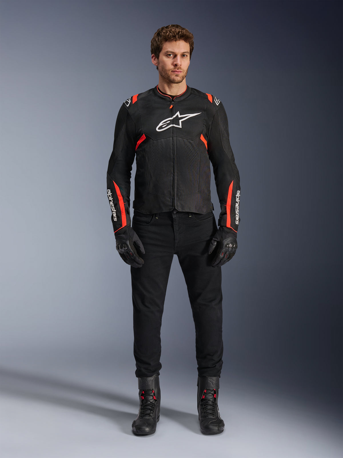 Alpinestars T-SPS Air V2, casaco de moto para homem, preto e vermelho fluo, construção têxtil com painéis de malha ventilada, certificado CE, estilo urbano.