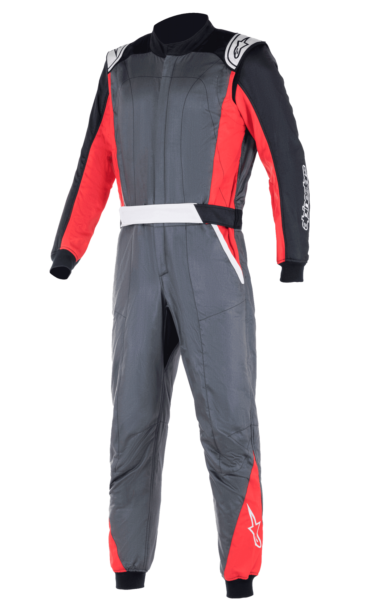 Alpinestars Atom FIA Suit, fato de corrida automóvel profissional, cinzento antracite com painéis vermelhos e pretos, dragonas brancas nos ombros e logótipo da marca, construção de duas camadas para proteção contra o calor e chamas