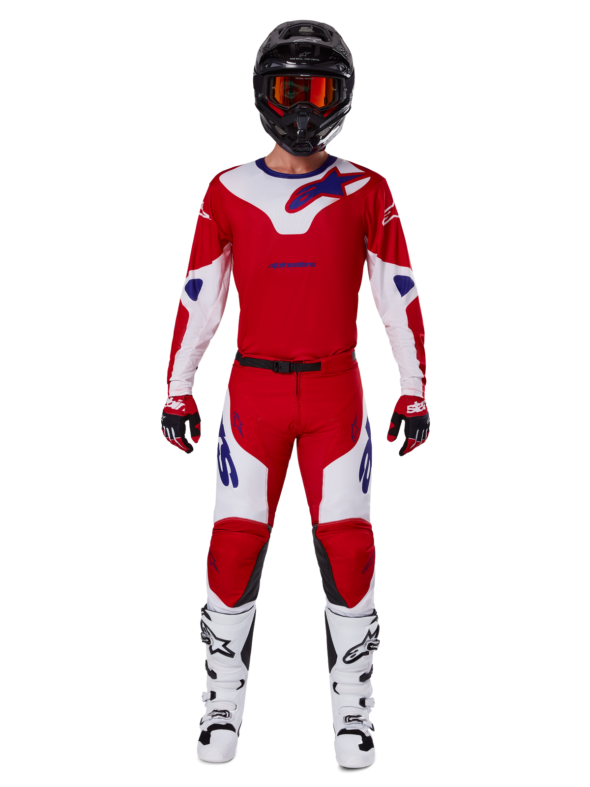 Alpinestars 2025 Racer Veil Pants e conjunto completo de equipamento de motocross, vermelho vivo e branco com detalhes em azul, incluindo camisola a condizer, capacete preto com óculos cor de laranja, botas brancas e pretas e luvas vermelhas, visual de performance coordenado para corridas de todo-o-terreno