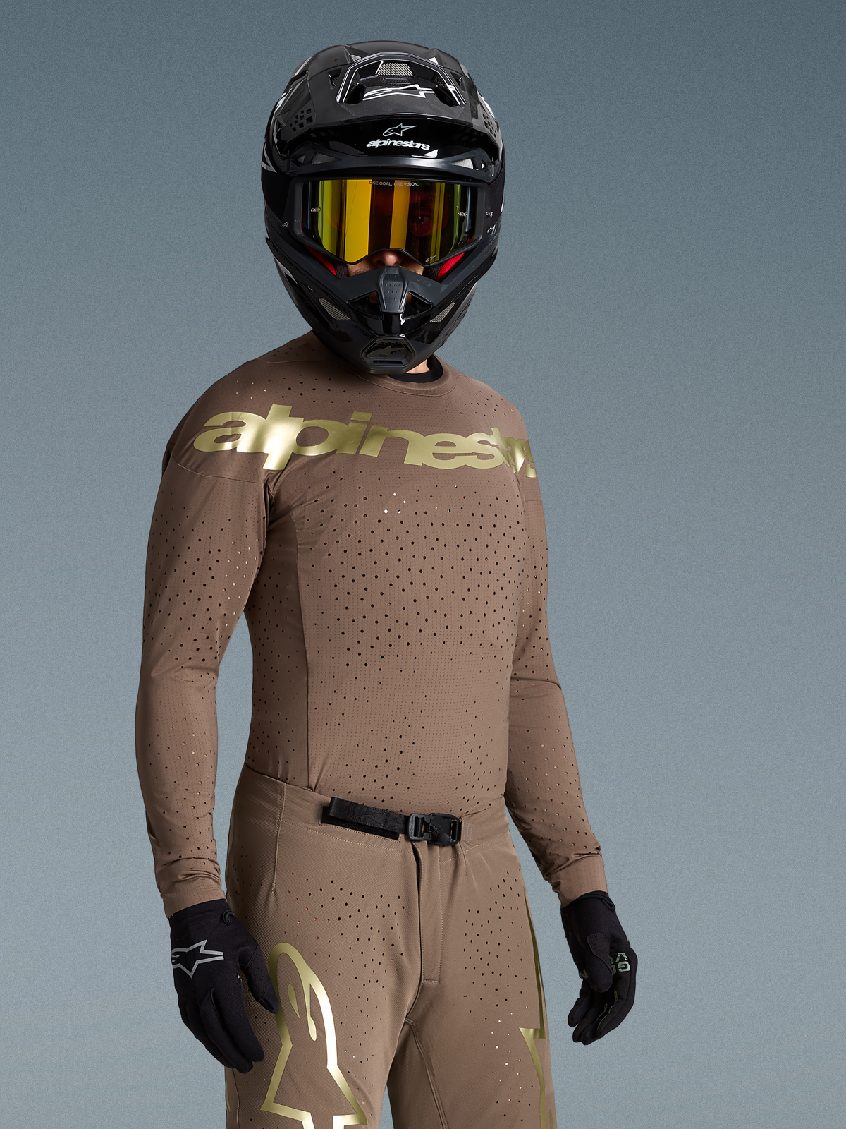 Alpinestars Camisola Supertech Air Gold, camisola de motocross para homem, castanho e dourado, ajuste atlético ventilado.