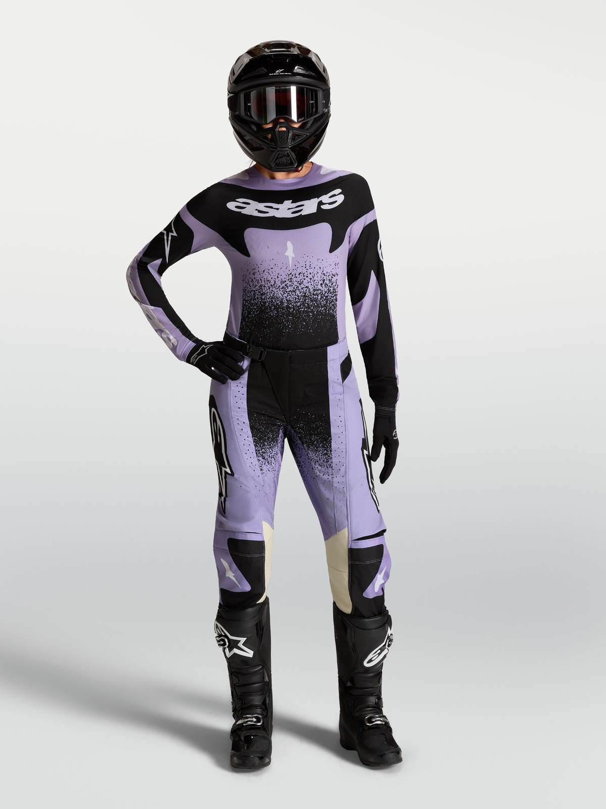 Alpinestars Stella Techstar Swan Gear Set, conjunto de motocross para mulher em violeta claro e preto, inclui camisola e calças com design ergonómico para corrida.