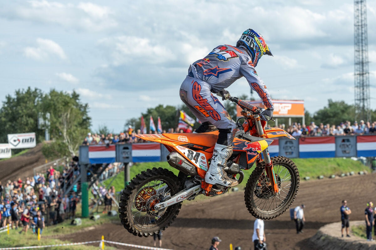 JEFFREY HERLINGS ROUNDS OFF DUTCH MX CAMPAIGN WITH MX1 WIN AT SEASON FINALE IN VALKENSWAARD