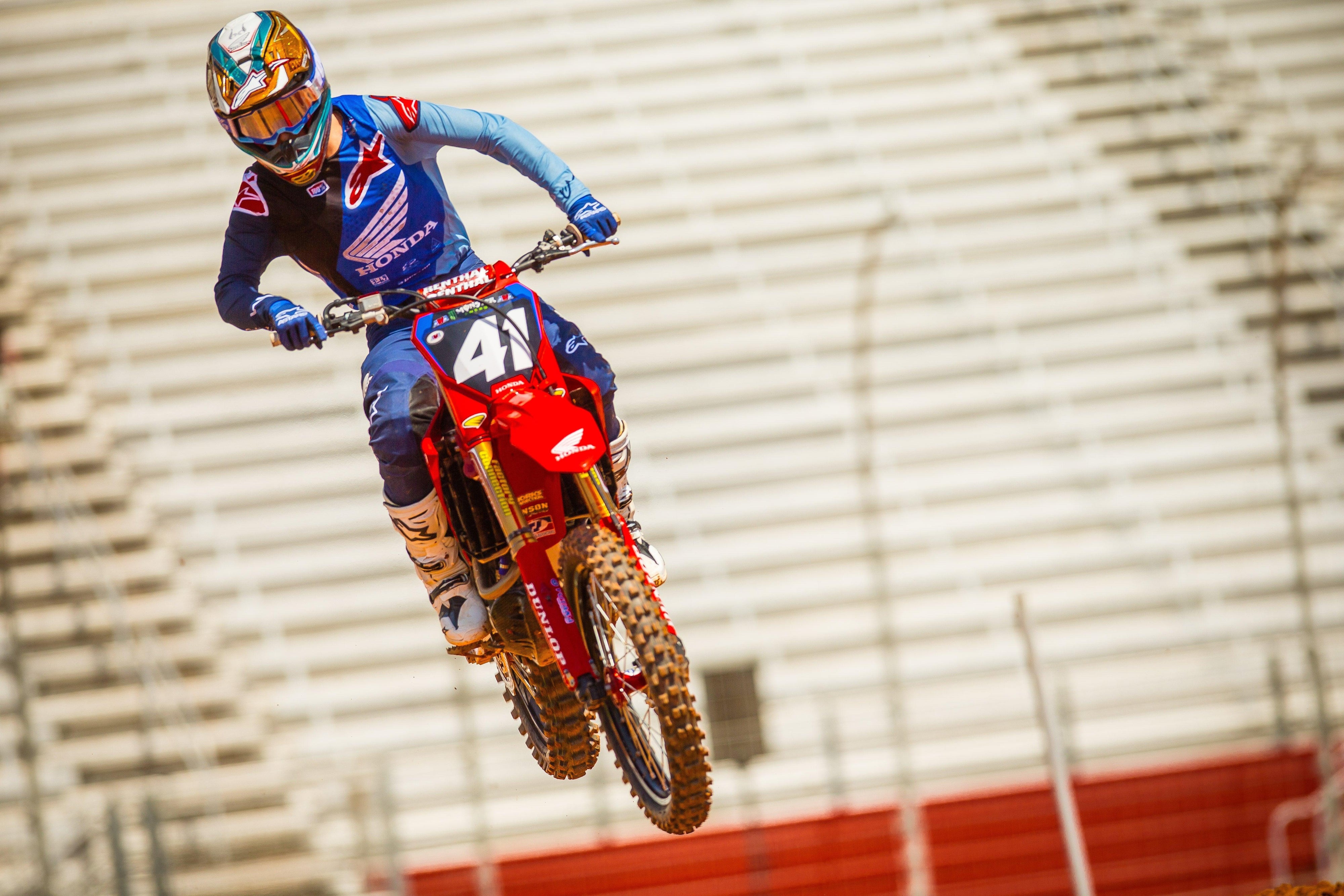 JUSTIN COOPER EDGES HUNTER LAWRENCE IN EPIC 250SX WEST RACE SHOWDOWN AT ATLANTA 2