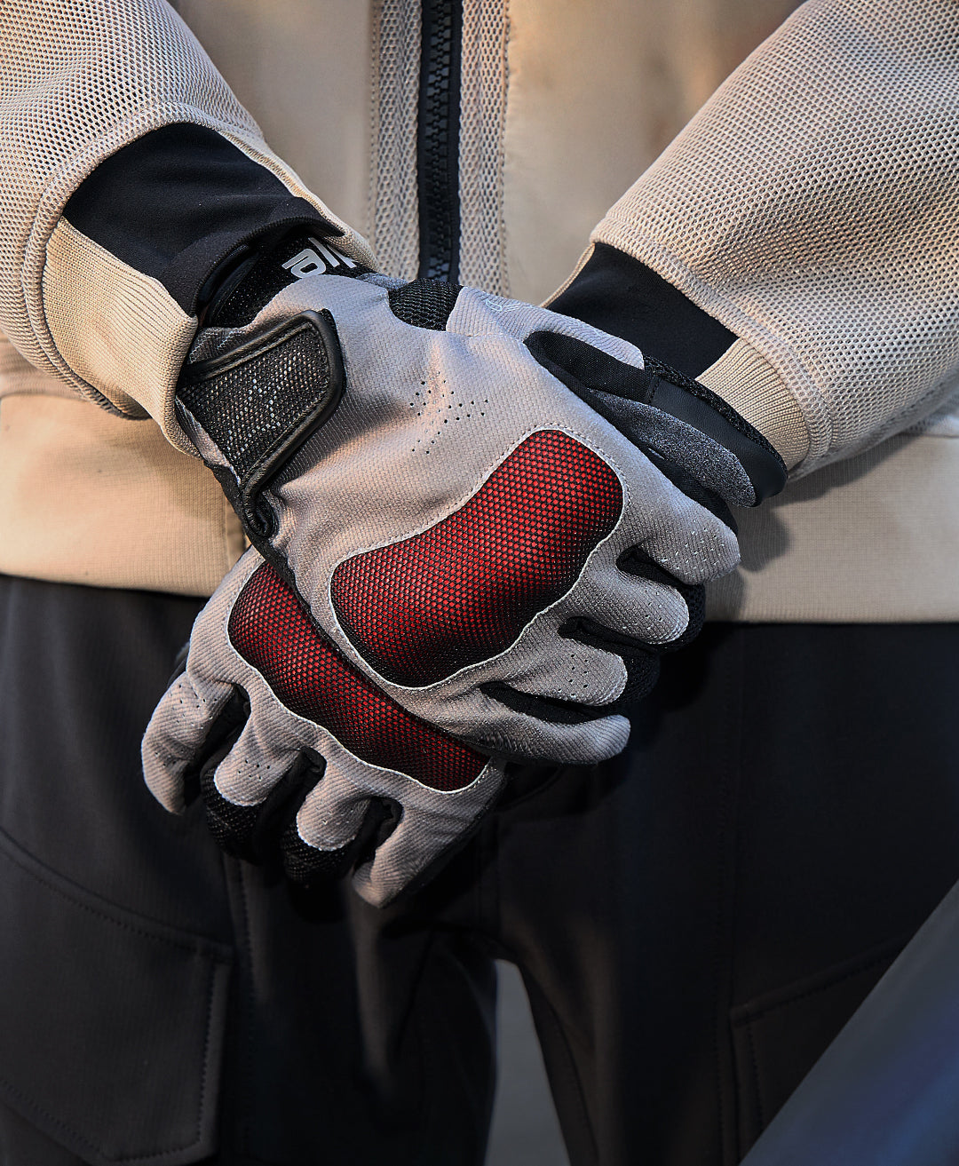 Urban Contemporary Gloves