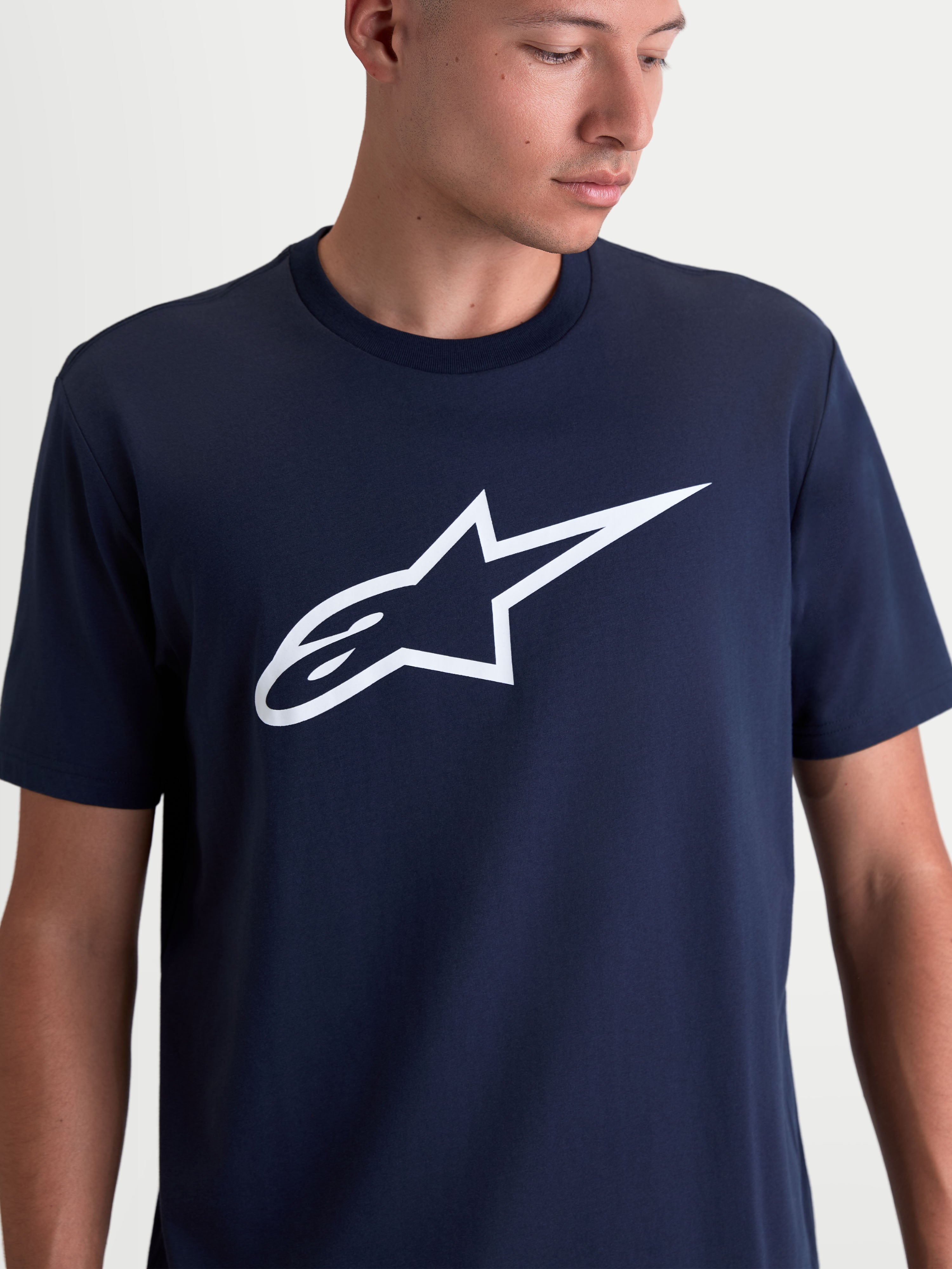 Alpinestars Ageless 2.0 CSF T-shirt, t-shirt de manga curta para homem, azul-marinho com logótipo Alpinestars branco no peito, casual sportswear, mistura de algodão e poliéster.