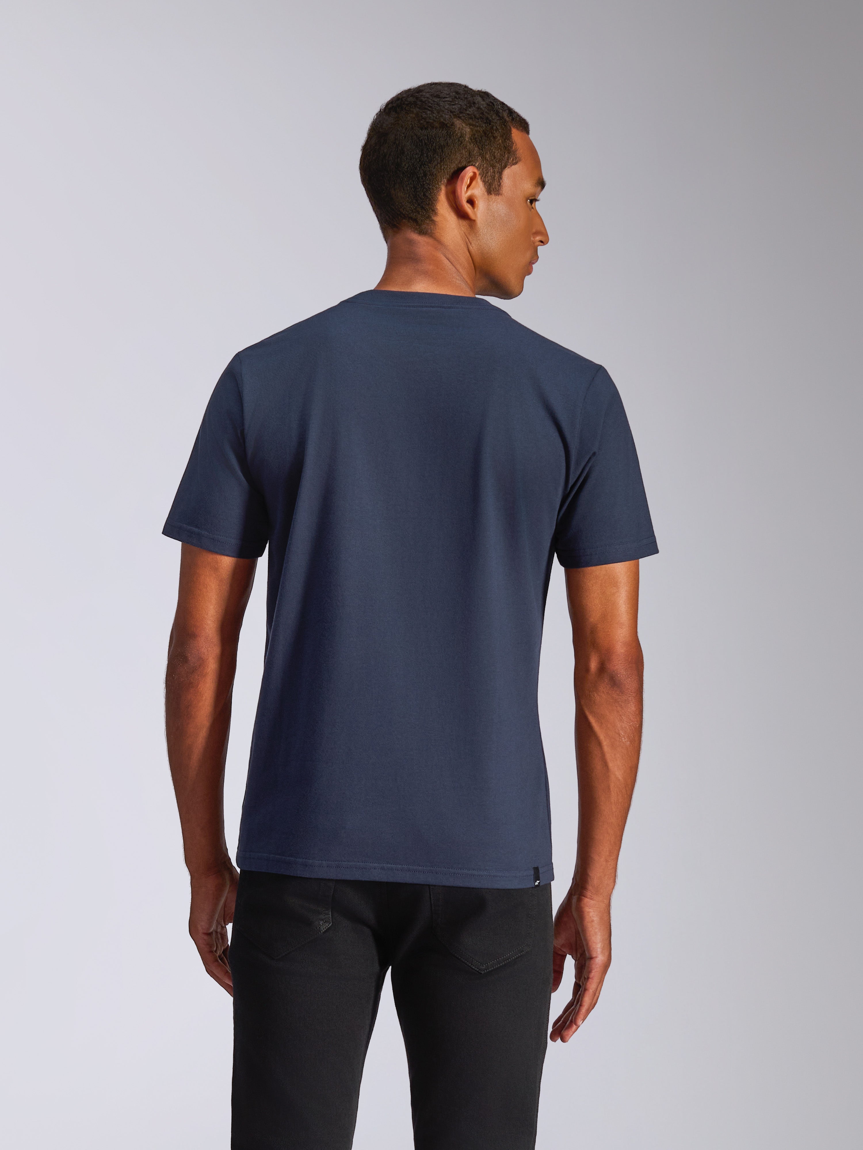 Alpinestars Ride 4.0 CSF Tee, t-shirt de manga curta, azul marinho, vista de costas num modelo, streetwear casual de desportos motorizados