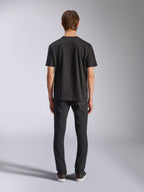 Alpinestars CSF Tee, t-shirt de manga curta, preta, vista traseira no modelo, streetwear casual de desportos motorizados