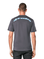 Alpinestars Horizon CSF Tee, t-shirt de manga curta, cinzento, vista traseira com o logótipo Alpinestars em arco azul claro, vestuário desportivo casual