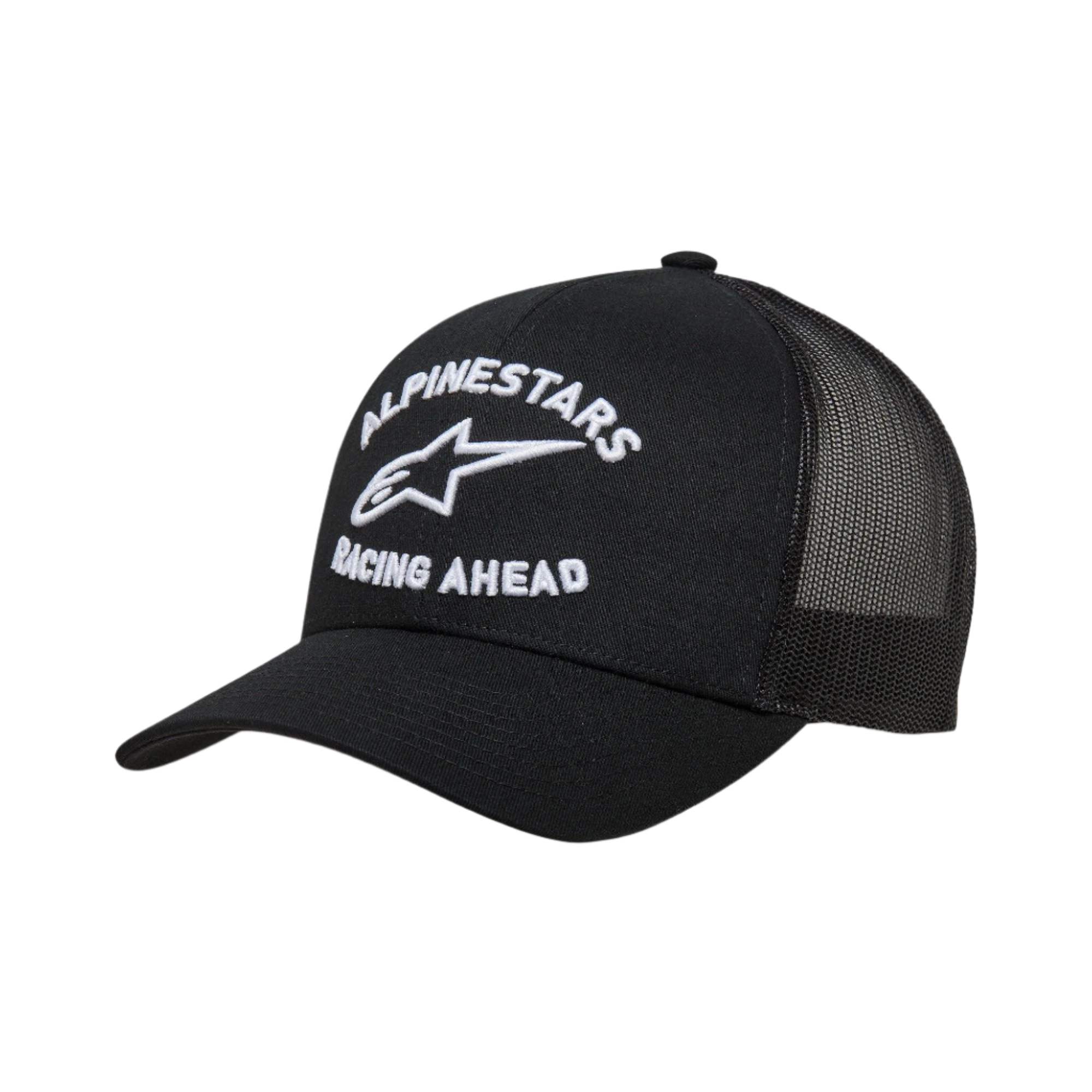Boné Alpinestars Triple Trucker, boné trucker preto com pala curva e parte traseira em rede, bordado 3D branco com 'Alpinestars Racing Ahead' e logótipo, acessório casual inspirado no desporto motorizado