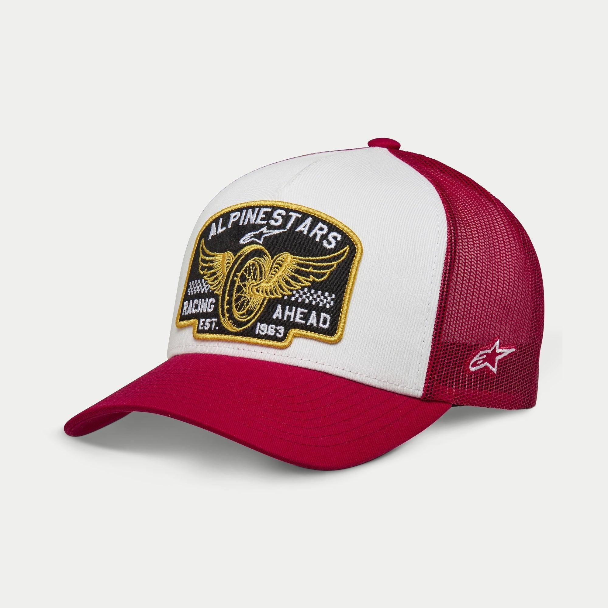 Boné Trucker Alpinestars Heritage Patch, branco e vermelho, painel frontal estruturado branco com grande patch bordado Alpinestars Racing Ahead, pala curva vermelha e parte traseira em rede, logótipo de estrela lateral, acessório lifestyle casual