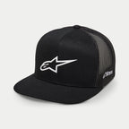 Boné Trucker Alpinestars 3D Ageless, preto e branco, coroa estruturada com pala reta, parte traseira em malha de poliéster, com logótipo Ageless branco bordado em 3D na frente e marca Astars na lateral, boné casual de estilo de vida motorsport