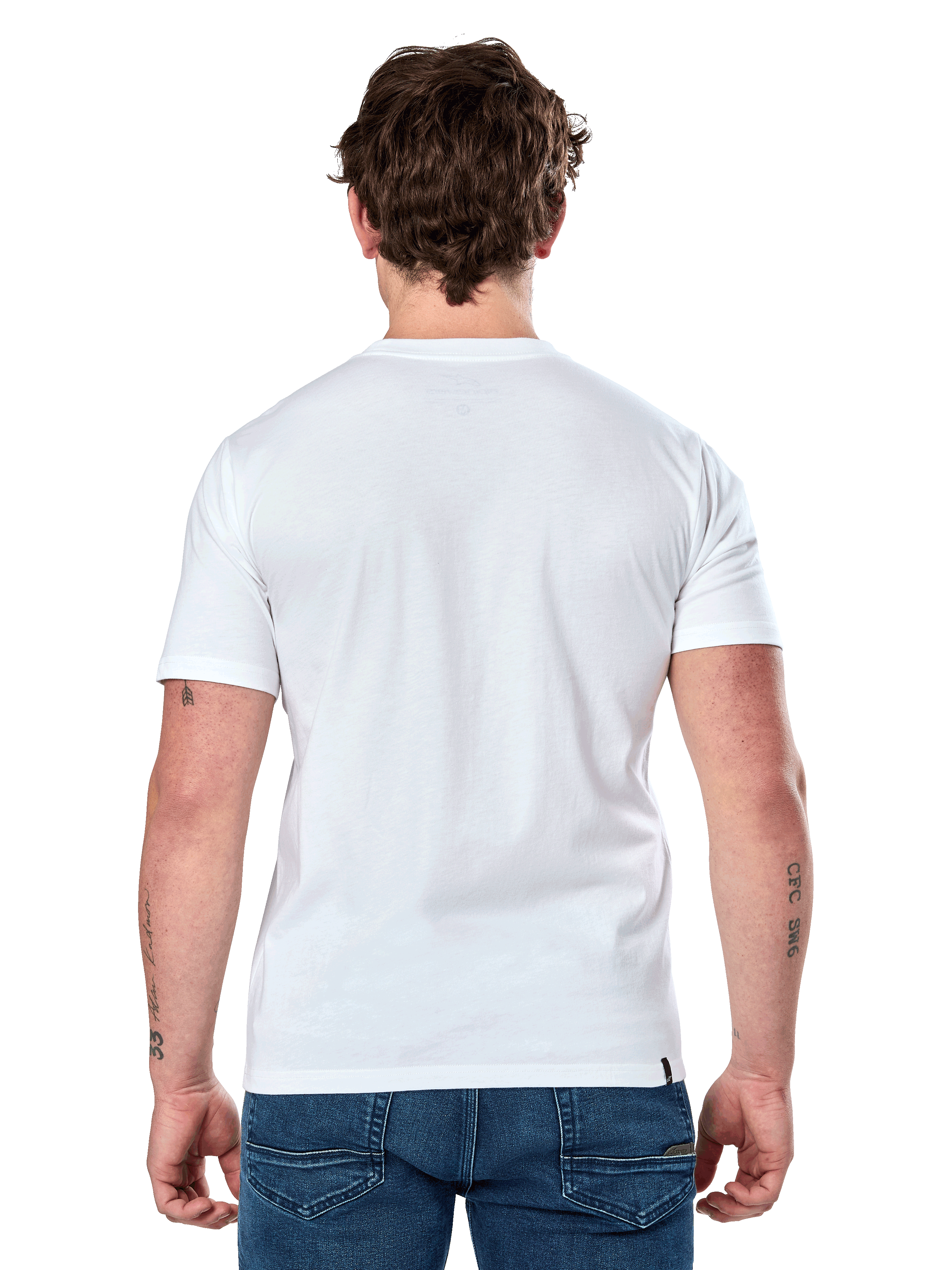 Alpinestars Dot Carbon Csf Tee, t-shirt de manga curta, branca, vista de costas no modelo, usada com calças de ganga azuis, streetwear casual de motorsport