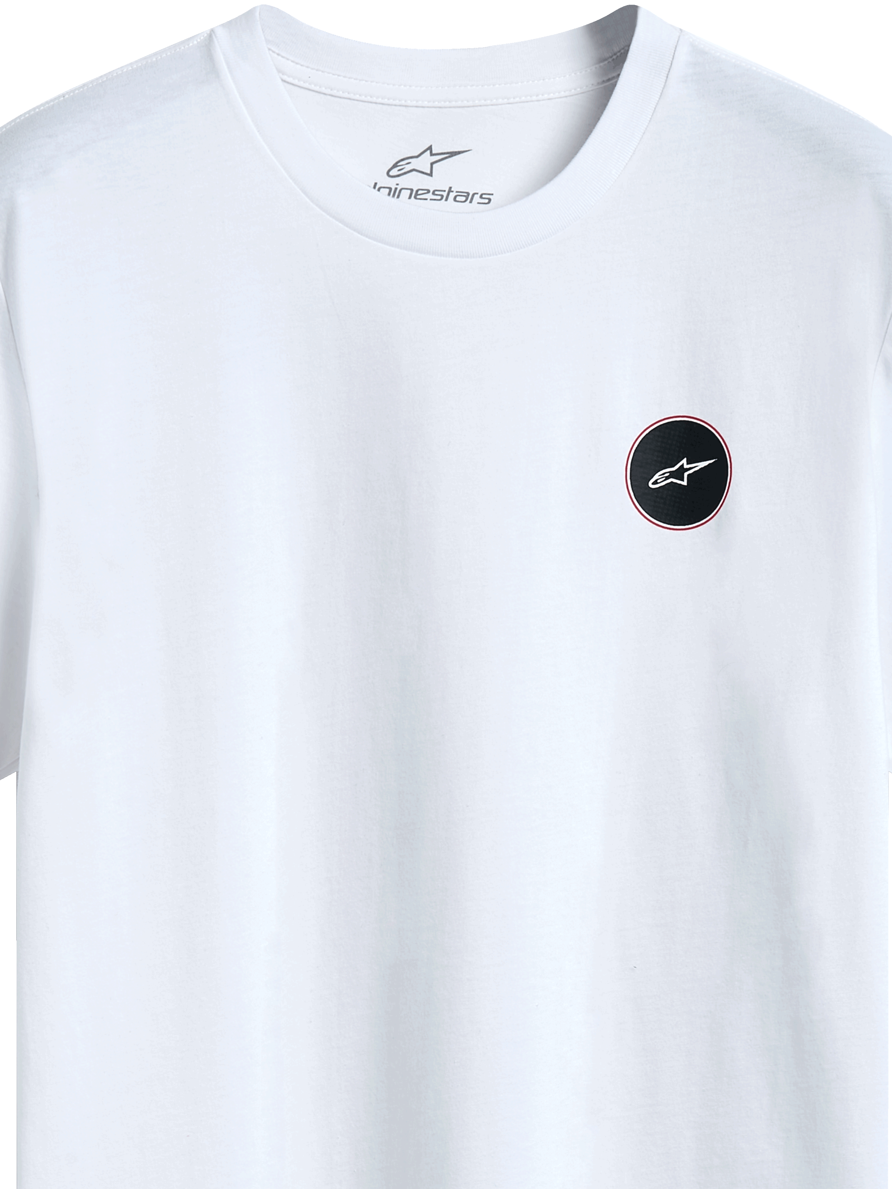 Alpinestars Dot Carbon Csf Tee, t-shirt de manga curta, branca, vista detalhada do logótipo circular preto com preenchimento com efeito de fibra de carbono e estrela branca, impressão interna no pescoço, streetwear casual de desportos motorizados