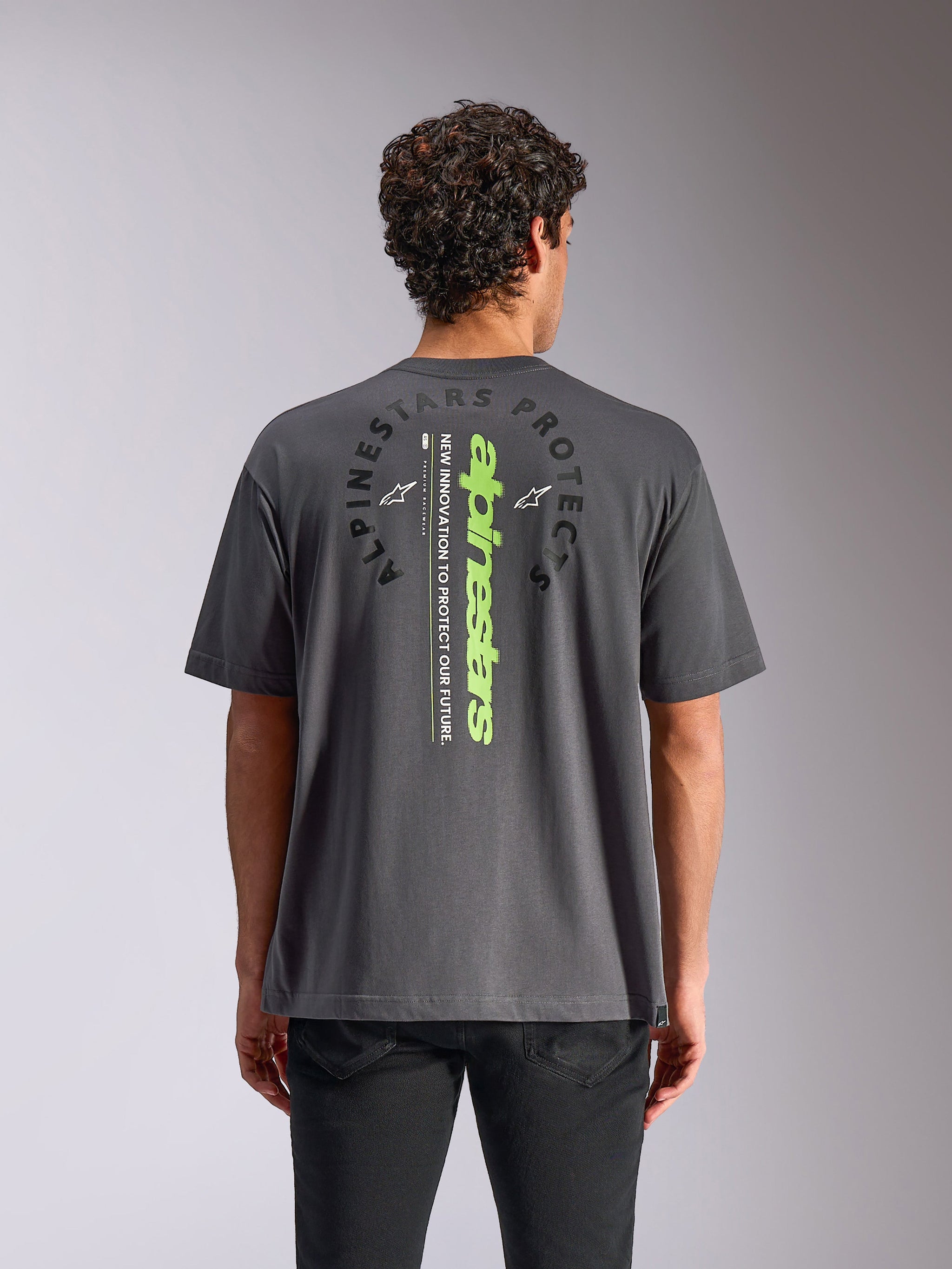 Overhang Oversized CSF Tee - Mangas curtas