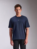 Alpinestars Focused Oversized CSF Tee, t-shirt de manga curta, azul-marinho, pequeno logótipo Astars branco no peito, streetwear casual inspirado no desporto motorizado
