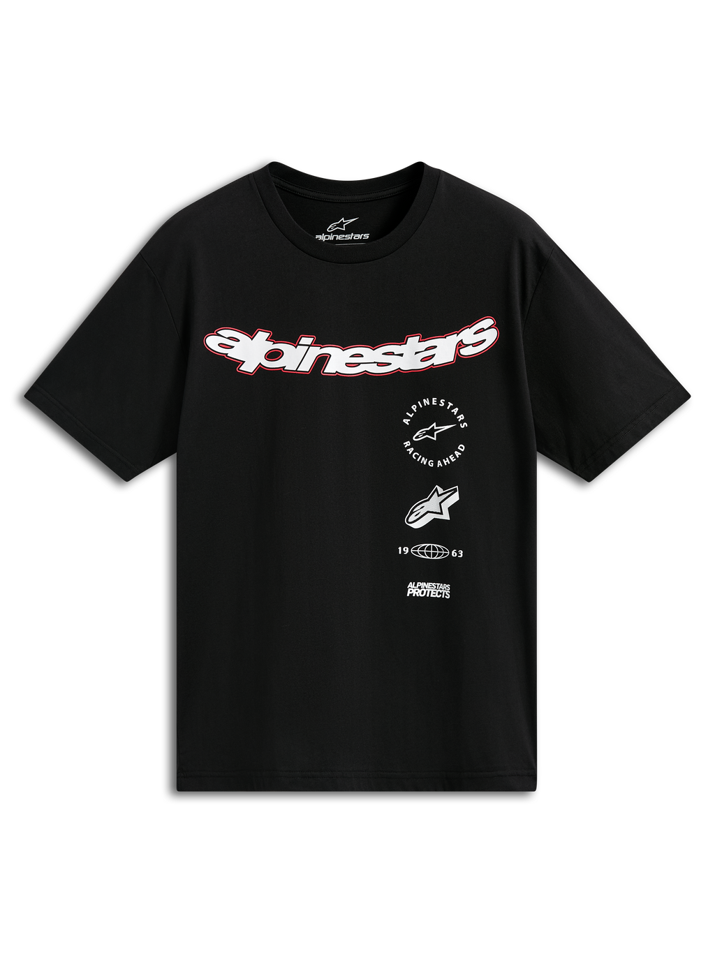 T-shirt Alpinestars Abus CSF, t-shirt de manga curta preta, logótipo curvo Alpinestars em branco com contorno vermelho, múltiplos gráficos sobrepostos incluindo "Racing Ahead" e "1963", streetwear casual de desportos motorizados