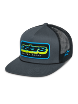 Alpinestars Phosphor Trucker Hat, boné em cinzento e preto, frente em sarja com malha preta na parte traseira, logótipo Astars multicolor vibrante com texto "Racing Ahead", pala plana, bordado lateral, acessório casual inspirado no desporto motorizado