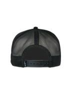 Boné Trucker Alpinestars Contender, preto, vista traseira com malha de poliéster e fecho snapback ajustável, pequena etiqueta branca com o logótipo Astars, acessório casual inspirado no desporto motorizado