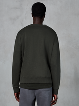 Alpinestars Essentials Ageless Crew, sweatshirt premium de gola redonda, cor Off Black, vista traseira, vestuário casual com um corte descontraído, punhos e bainha canelados