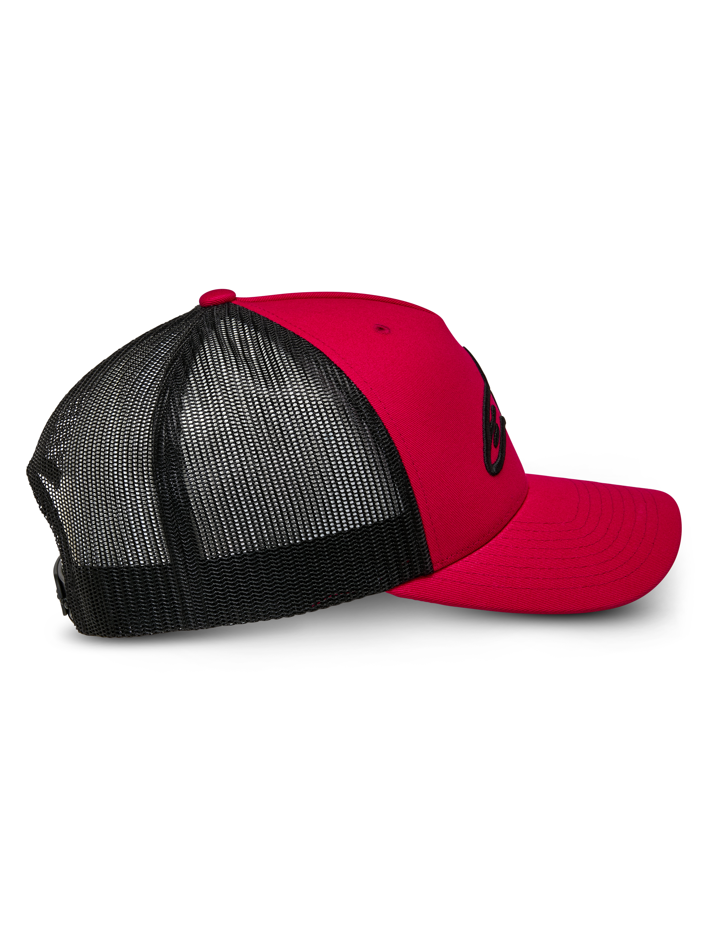 Alpinestars Ageless Trucker Hat, vermelho e preto, vista de perfil lateral exibindo a frente estruturada vermelha e a aba curva com painéis traseiros em malha respirável preta, boné casual inspirado no motorsport