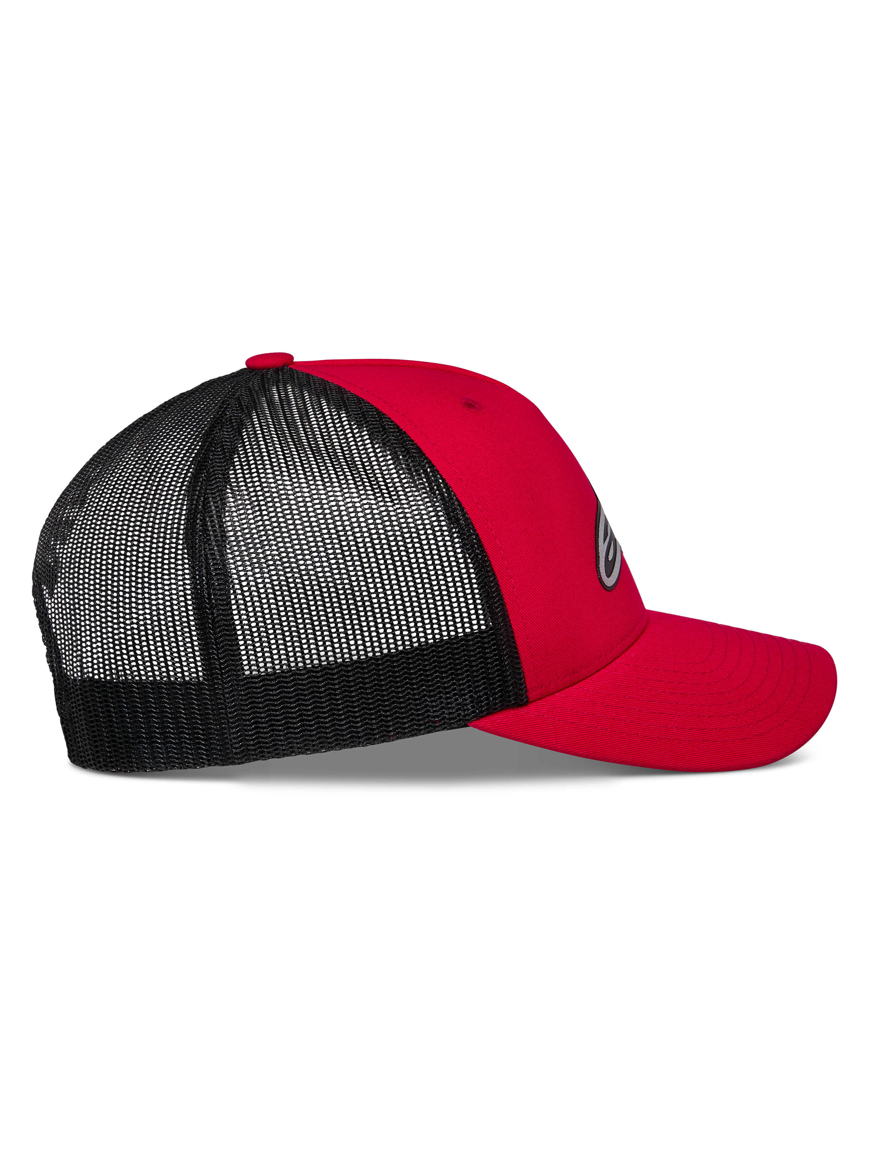 Boné Trucker Alpinestars Reflect Ageless, vermelho e preto, vista de perfil lateral, frente em sarja vermelha e pala curva, parte traseira em malha de poliéster preta, coroa estruturada, acessório casual inspirado no desporto motorizado