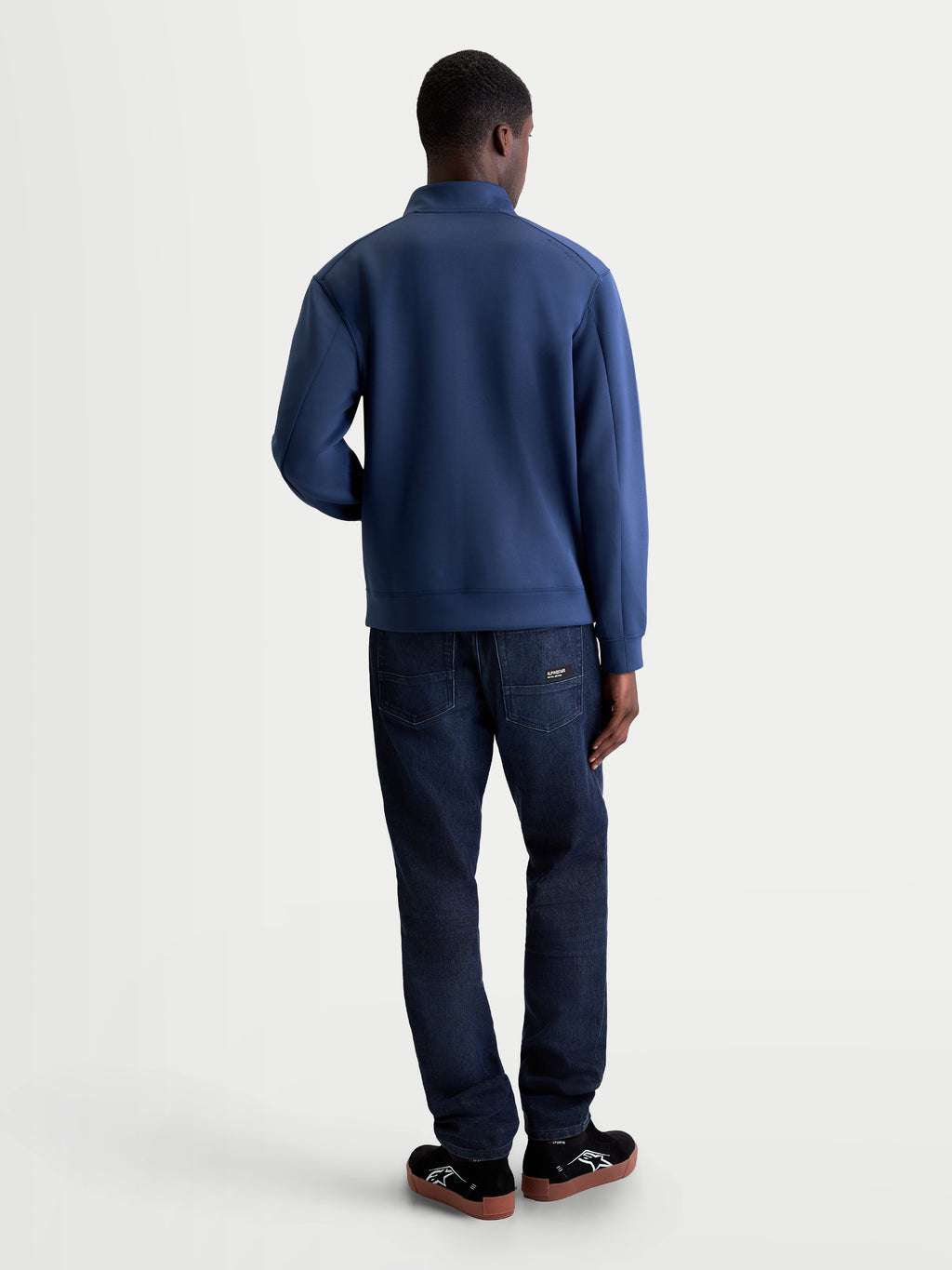 Alpinestars Apera Half-Zip Sweatshirt, sweatshirt de sportswear para homem inspirada no motorsport, azul aço, vista traseira, design depurado com construção em fleece tri-blend.