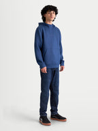 Alpinestars camisola com capuz Datrix, hoodie de sportswear para homem, azul aço, com branding tonal HD no peito, fleece tri-blend de dupla face e capuz forrado, estilo casual motorsport.