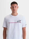 Alpinestars T-Shirt P1 CSF, t-shirt de manga curta unissexo, branca com gráfico vermelho e preto, apresenta logótipo Astars, faixa de corrida vermelha e texto 'Racing Ahead', construção em algodão e poliéster, sportswear.