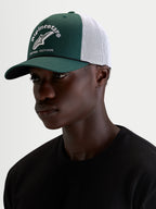 Alpinestars Boné Trucker Baron, boné sportswear casual num modelo, verde e branco, com pala curva, coroa estruturada em sarja, traseira em malha respirável e logótipo frontal bordado