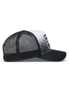 Alpinestars Gravel Boné Trucker, boné de sportswear preto e branco com malha traseira, aba curva e padrão de cascalho.