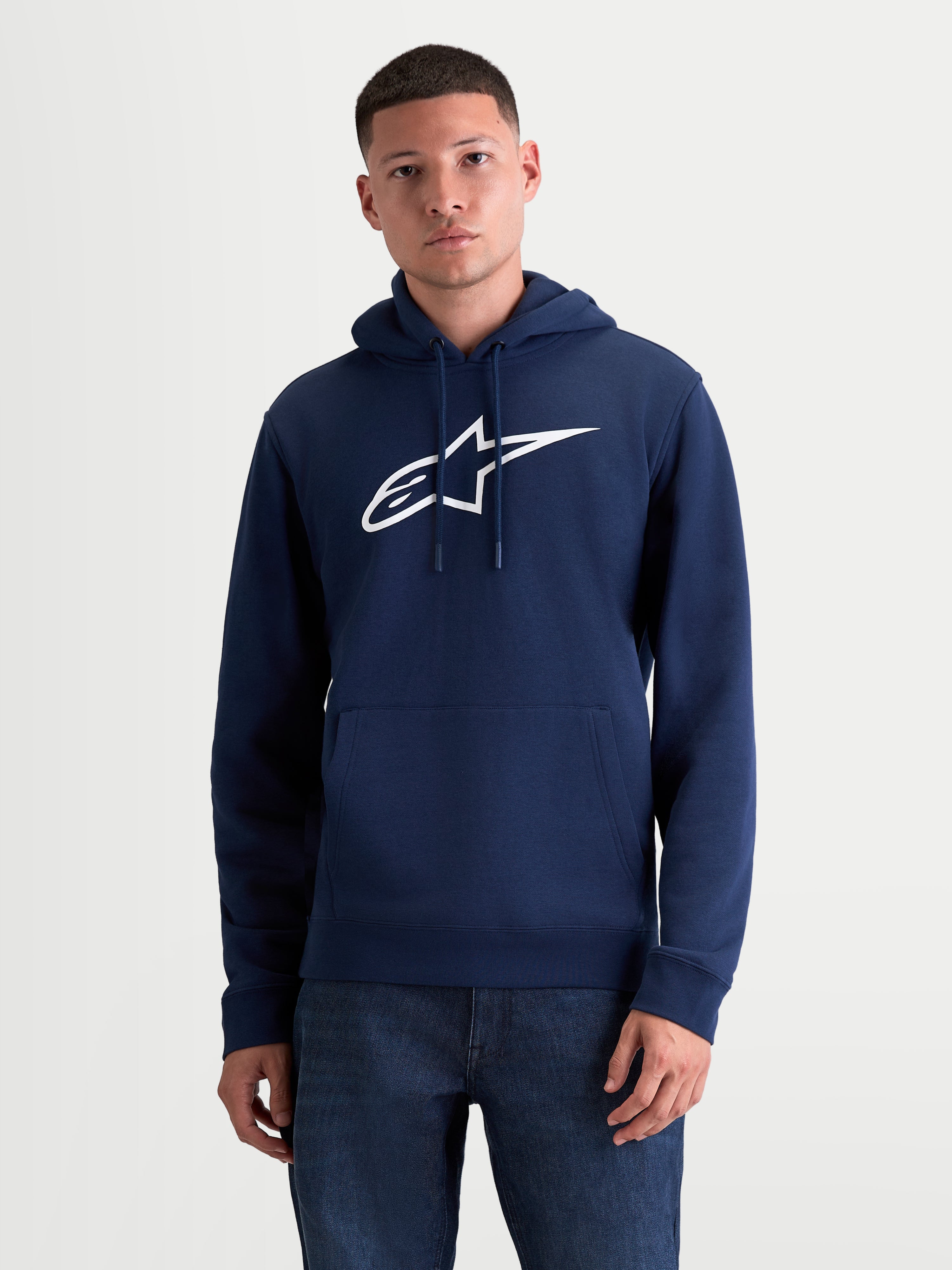 Alpinestars Camisola Com Capuz Ageless V3, camisola com capuz para homem, azul-marinho e branco, com logótipo Astars bordado grande, capuz ajustável com cordão, bolso frontal tipo canguru e fleece macio, sportswear casual.