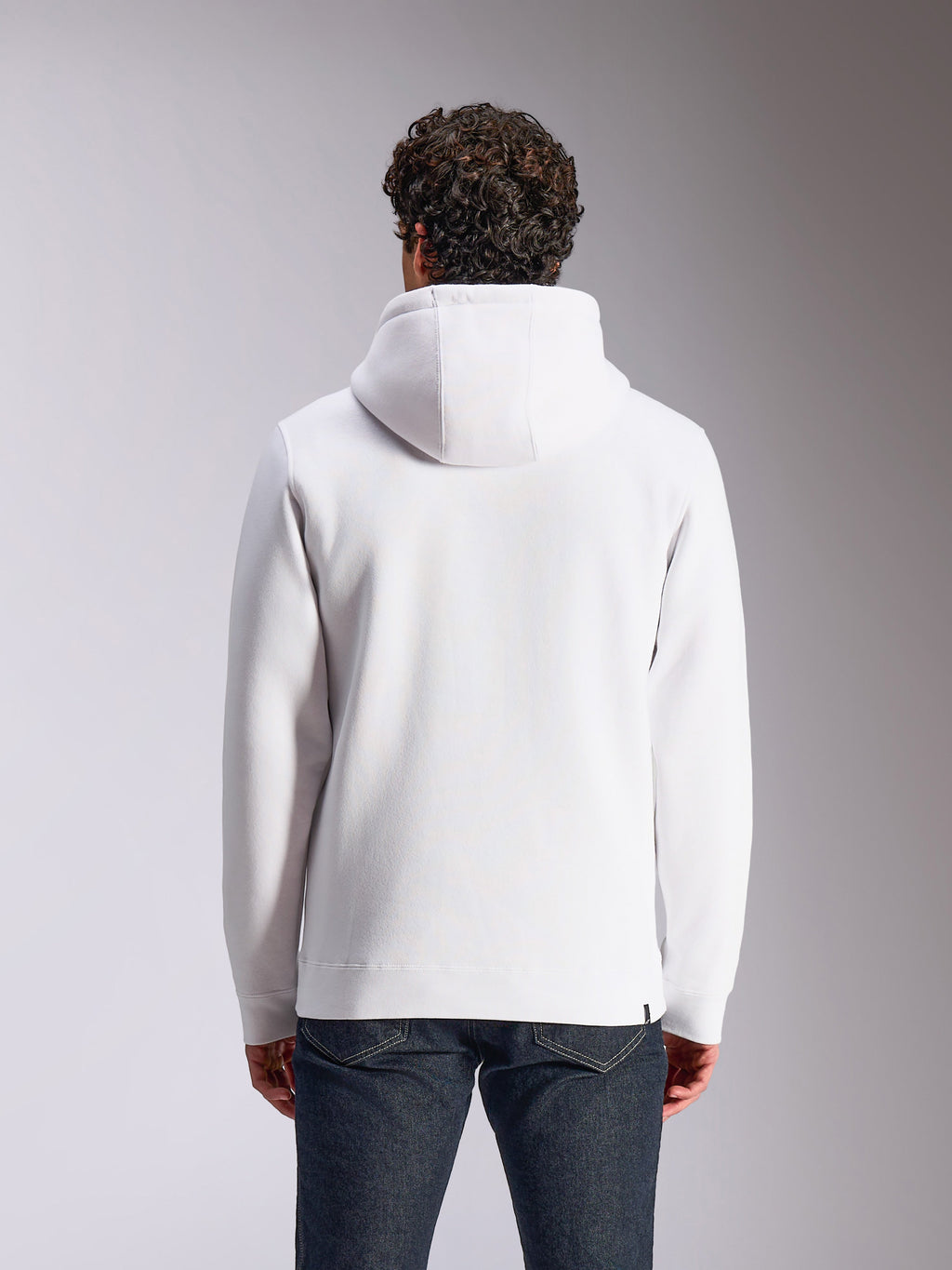 Alpinestars Blaze V3 Hoodie, vista traseira, camisola com capuz em fleece branco, capuz com forro em jersey, mangas compridas com punhos e bainha canelados, streetwear casual inspirado no desporto motorizado