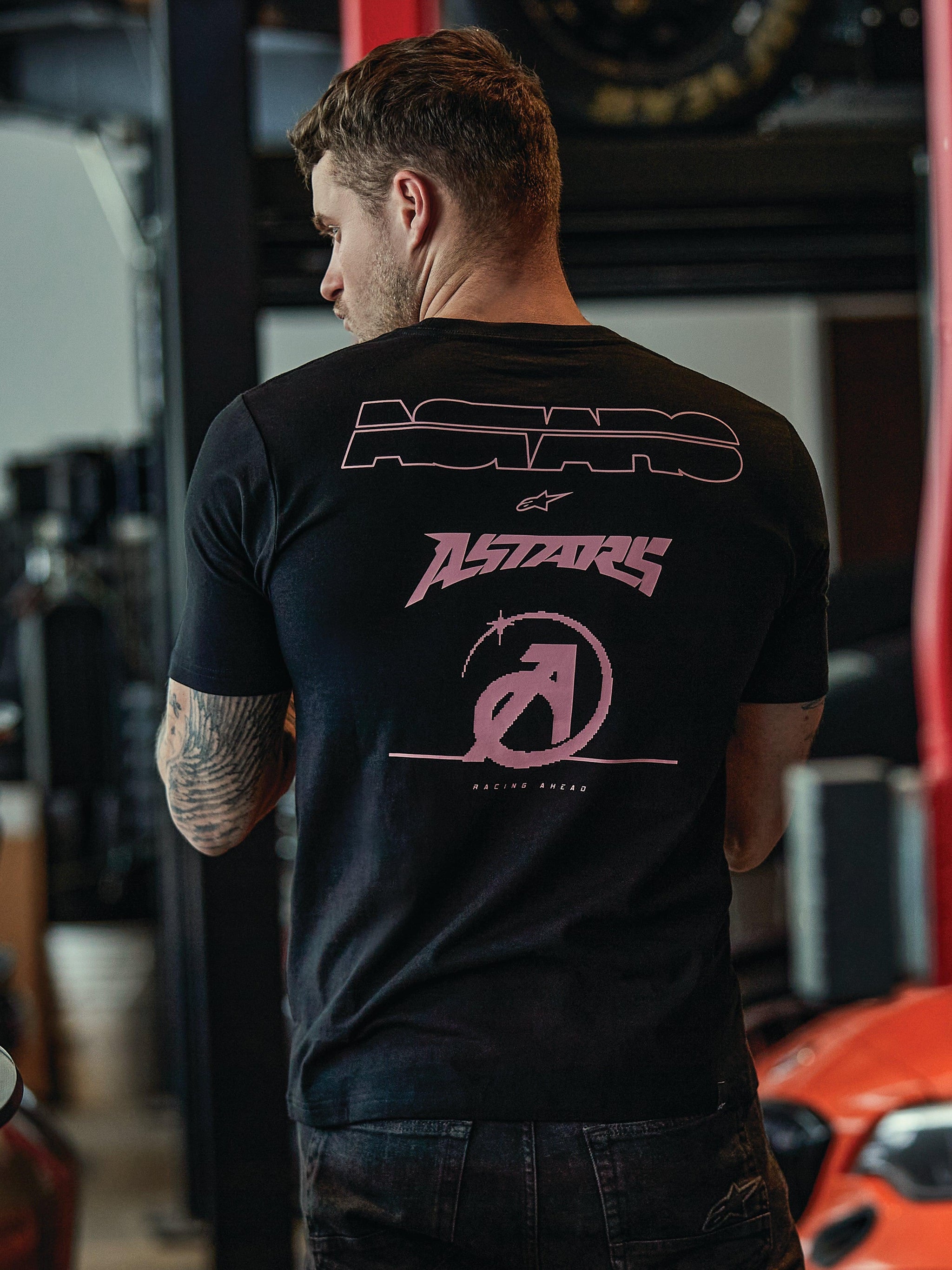 Bold Type Back CSF Tee - Manga Curta