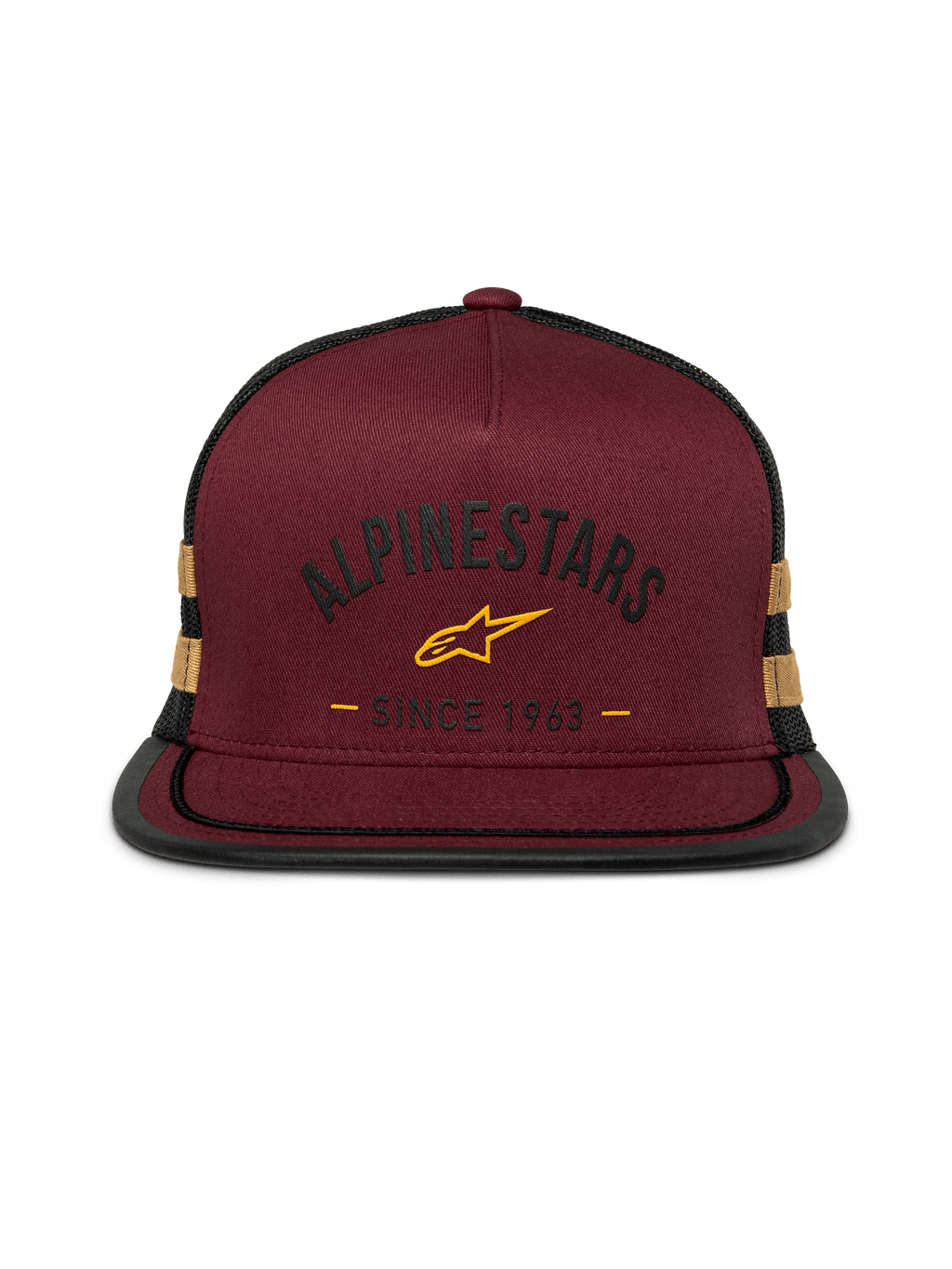 Boné Trucker Alpinestars Backline, snapback de pala plana, frente em sarja vermelho tijolo com malha preta na parte de trás, logótipo e riscas laterais amarelo mostarda, copa estruturada com acabamento em passamanaria na pala, streetwear casual de desporto motorizado